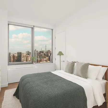 Elegant 2Bed 2Bath Apartment Just Minutes From Central Park & Broadway